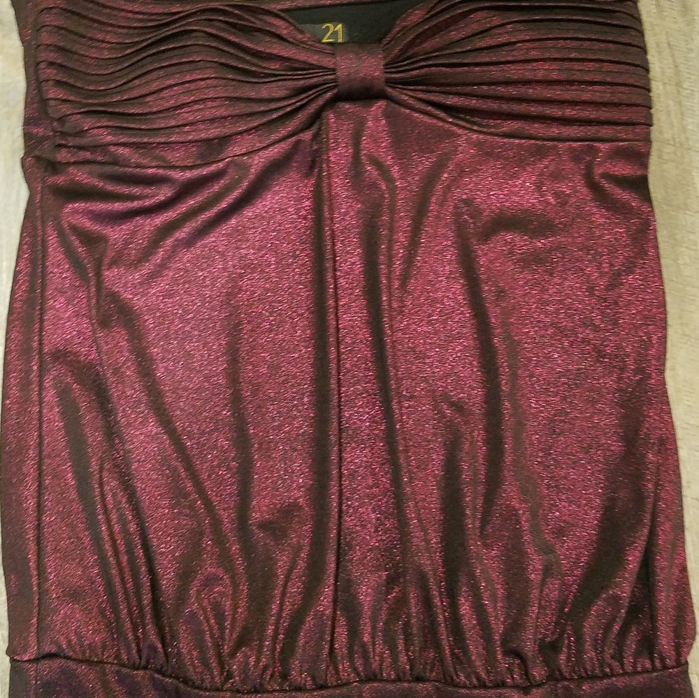 Cute shimmery top